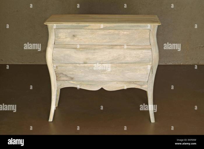 Classic wooden dresser Stock Photo - Alamy