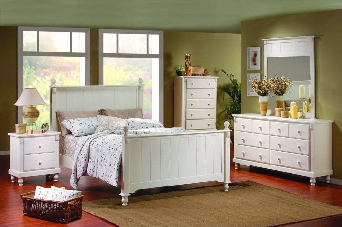 White wood furniture for bedroom decor